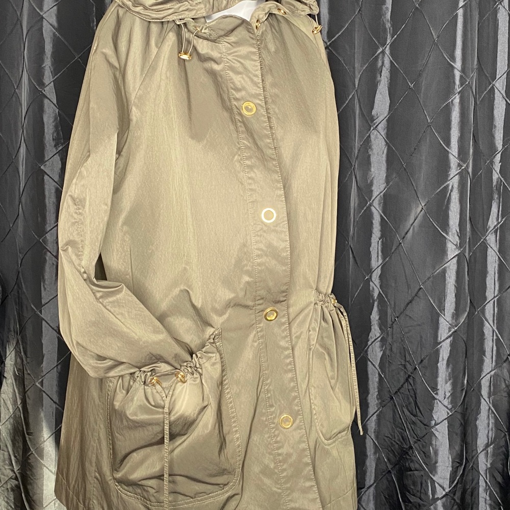 Gallery Waterproof Jacket - Picture 4 of 8